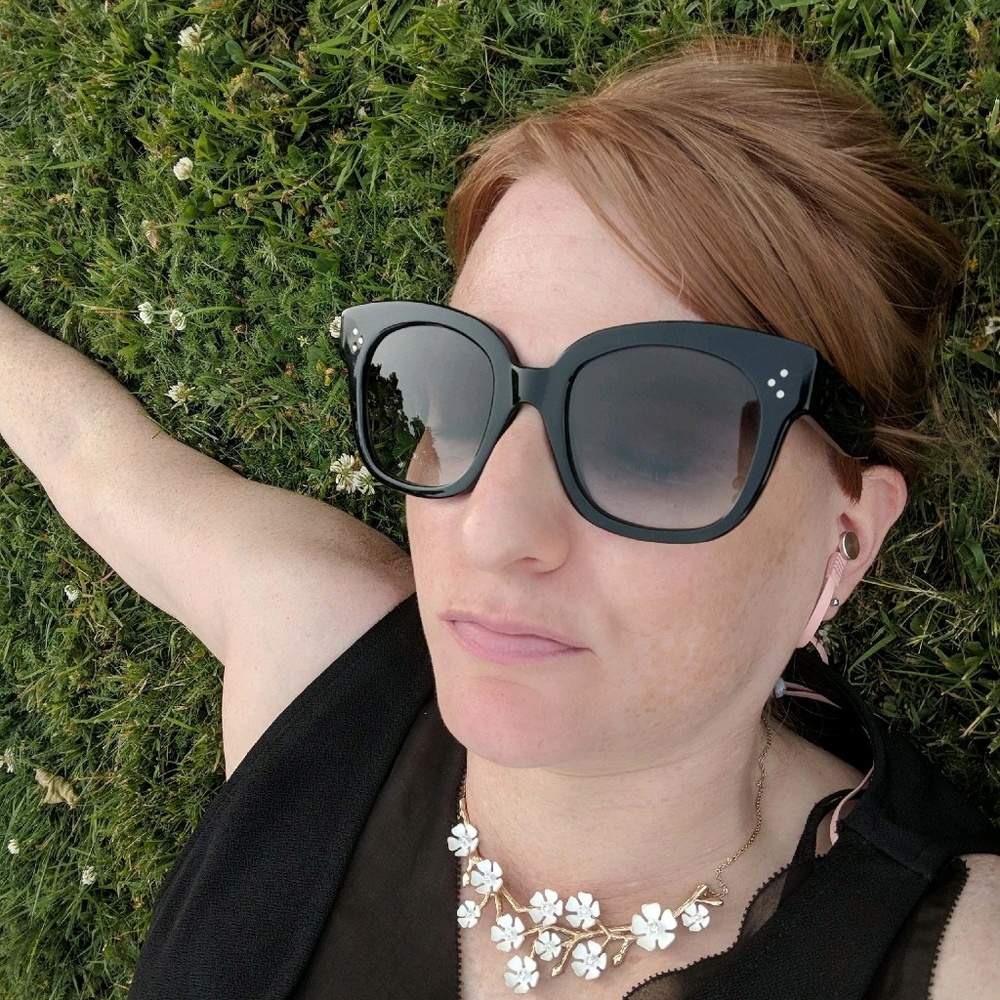 Meet your Posher, Mari